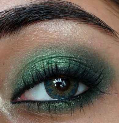 Идеальный макияж для каре зеленых глаз