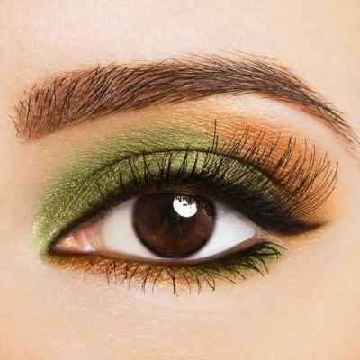 Как правильно красить глаза зелено карие