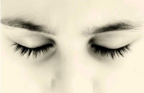 Диквафозол превосходит гиалуронат натрия при лечении синдрома сухого глаза
