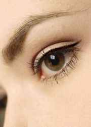 Что такое перманентный макияж глаз