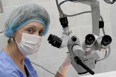 хирургическое лечение катаракты в спб