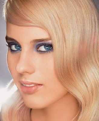 Какой макияж подойдёт блондинке с голубыми глазами