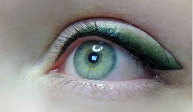 Видео перманентный макияж глаз с растушевкой