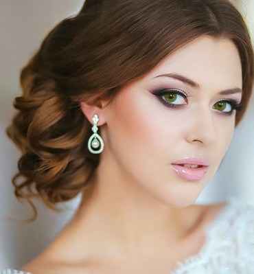 Яркий свадебный макияж для зеленых глаз фото