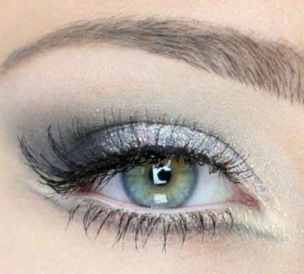 Нежный макияж для серо зеленых глаз